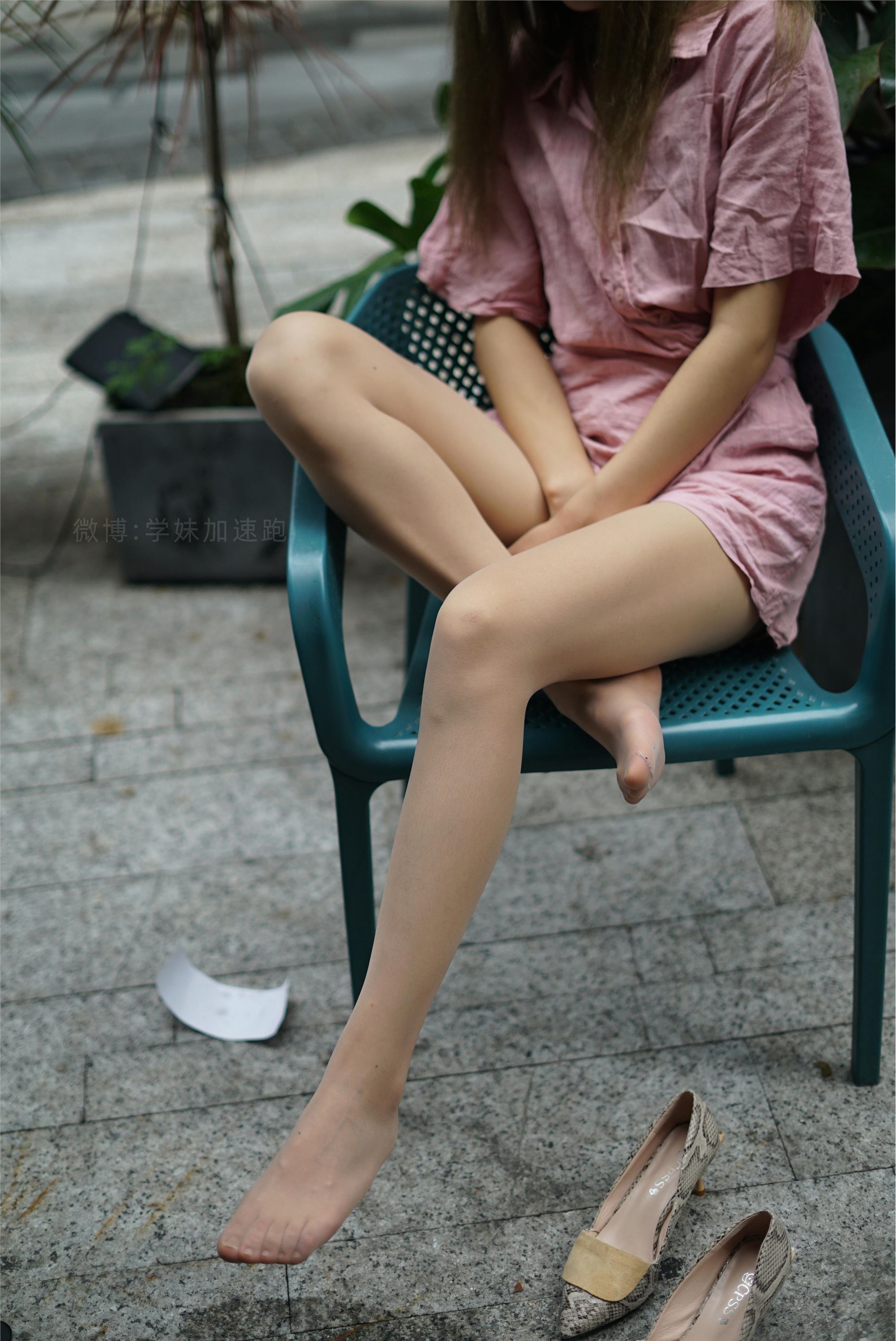 学妹加速跑 XM046《敏儿粉粉嫩嫩》